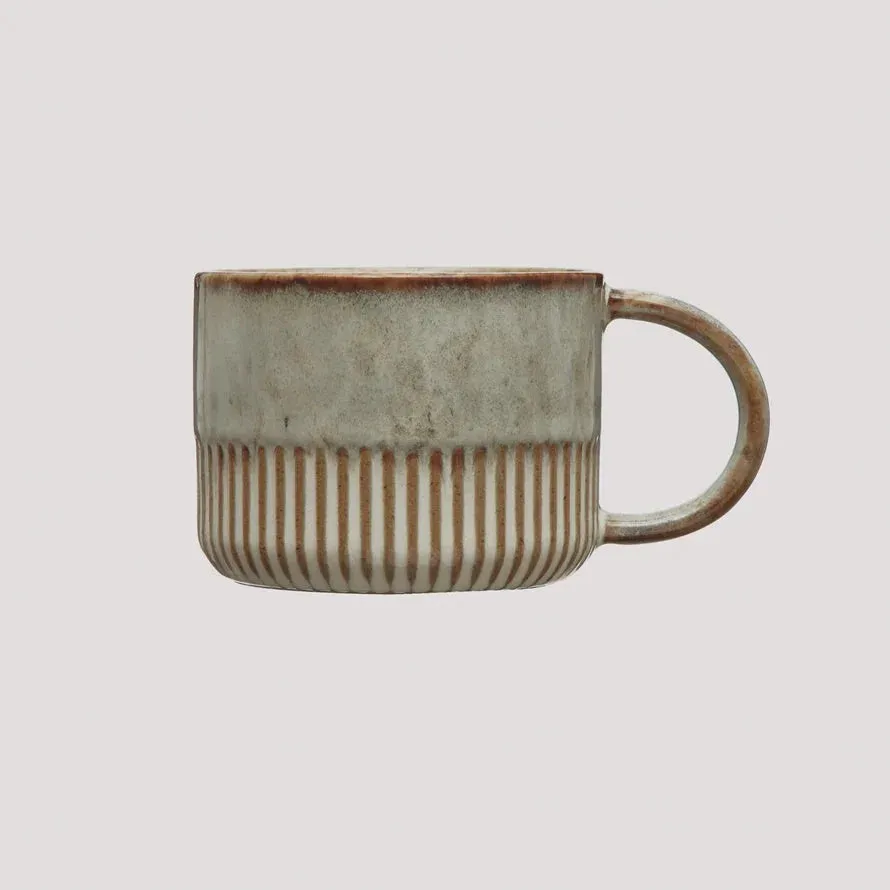 14 OZ. STONEWARE MUG WITH CRIMPED BOTTOM