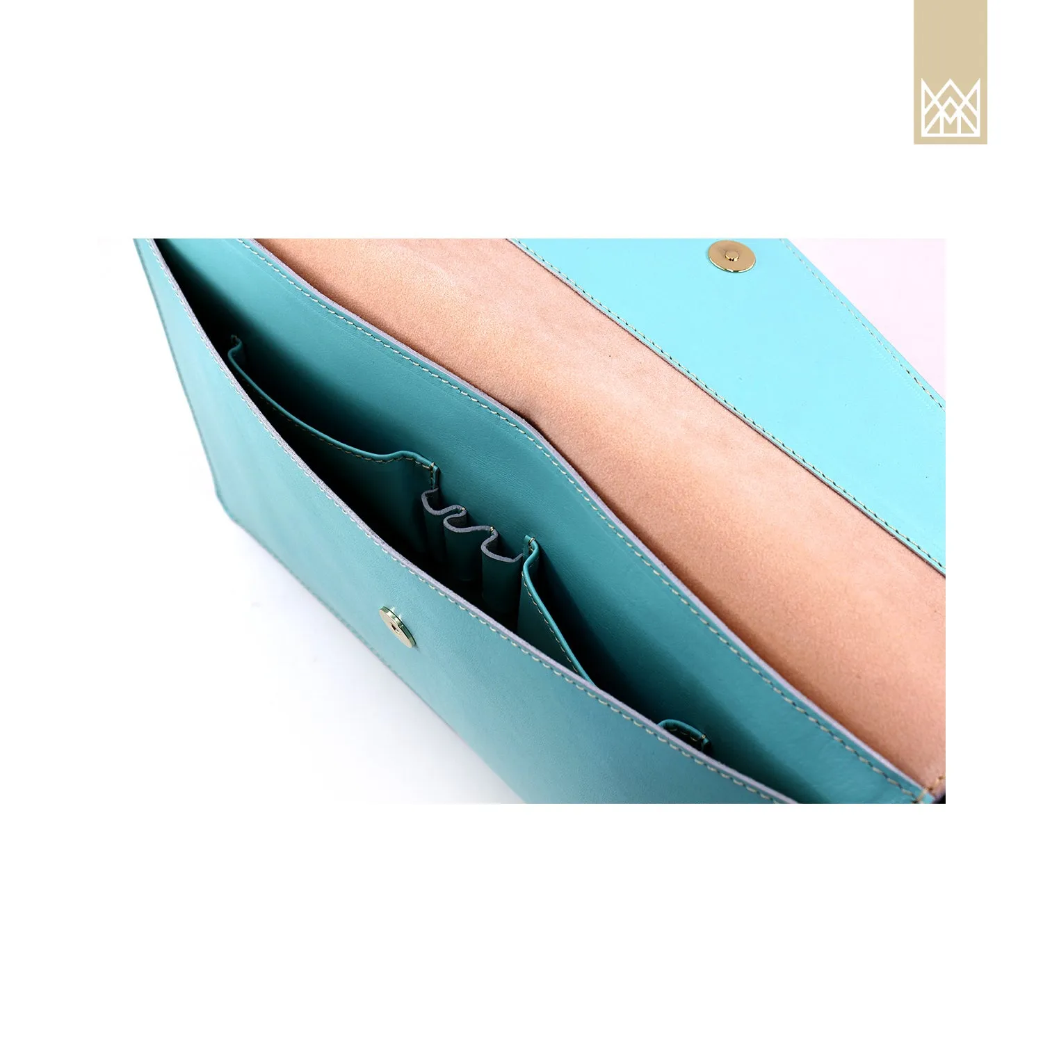 Envelope clutch