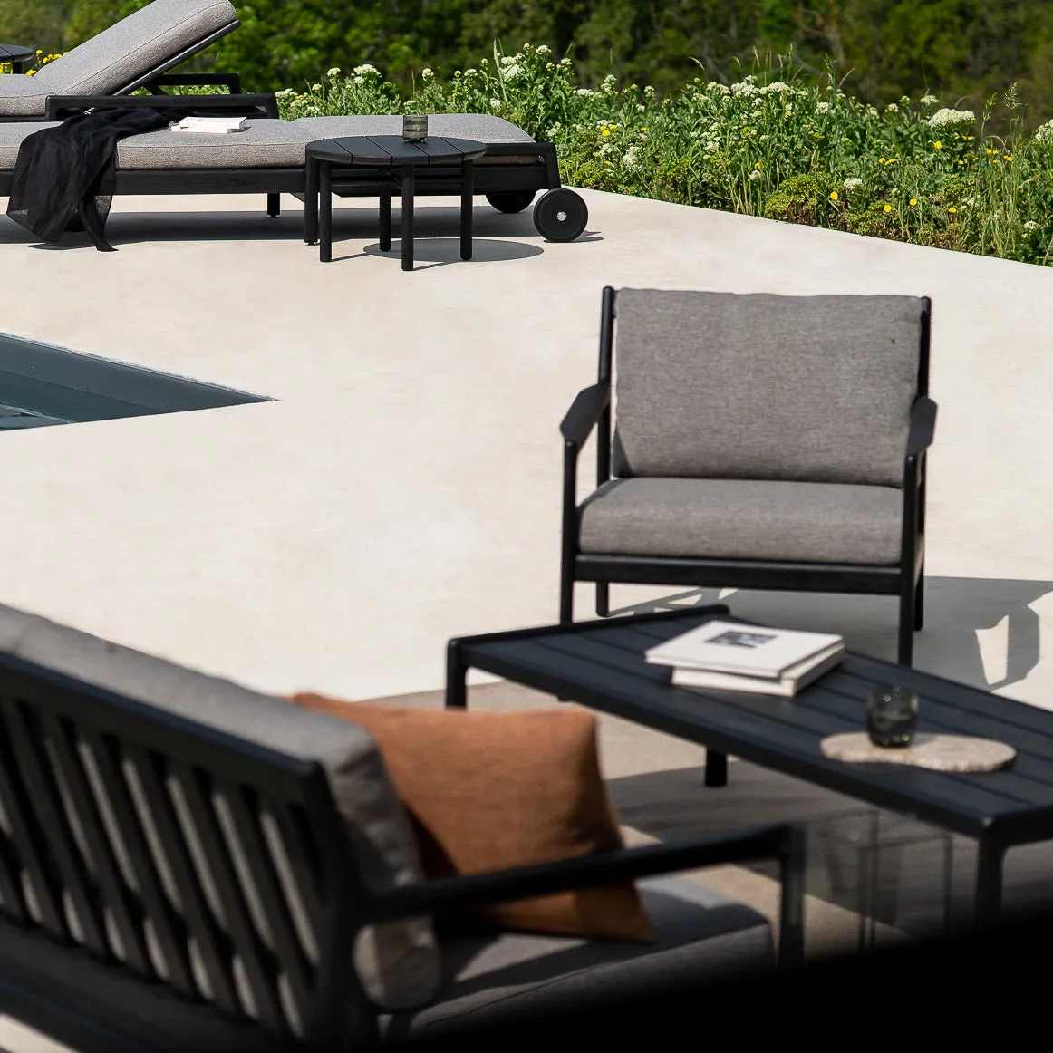 Jack Outdoor Lounge Chair