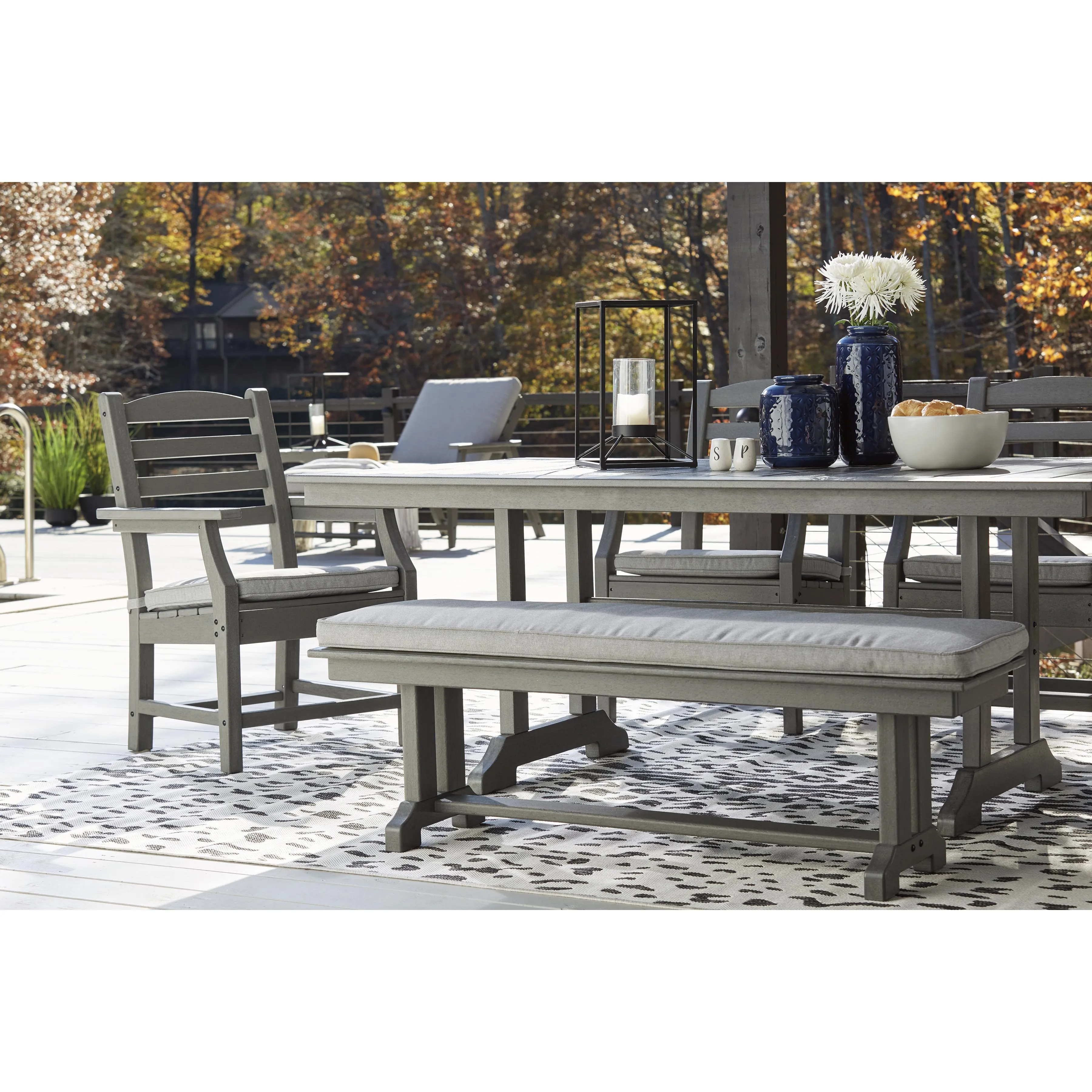 Signature Design by Ashley Visola P802-600 Bench with Cushion