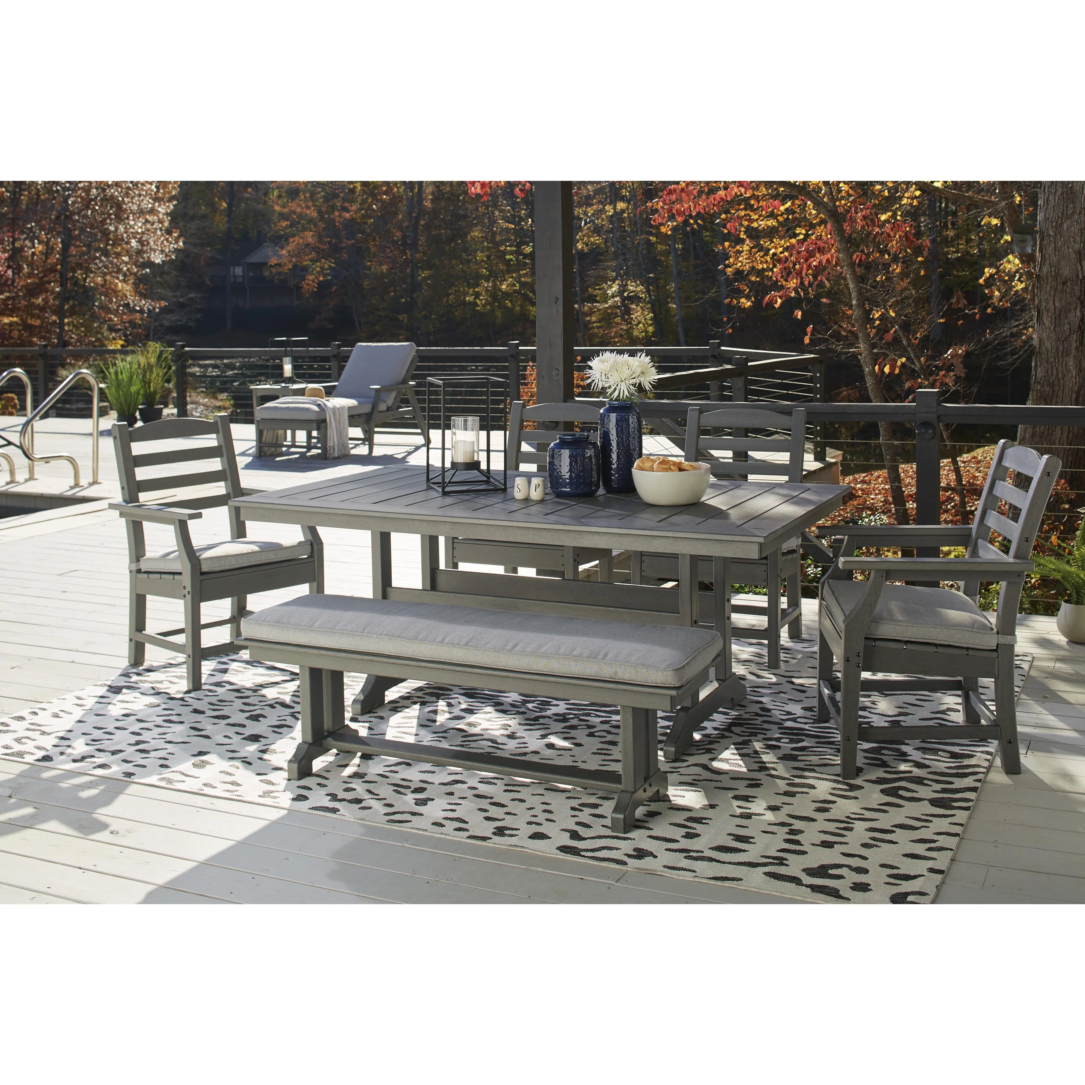 Signature Design by Ashley Visola P802-600 Bench with Cushion