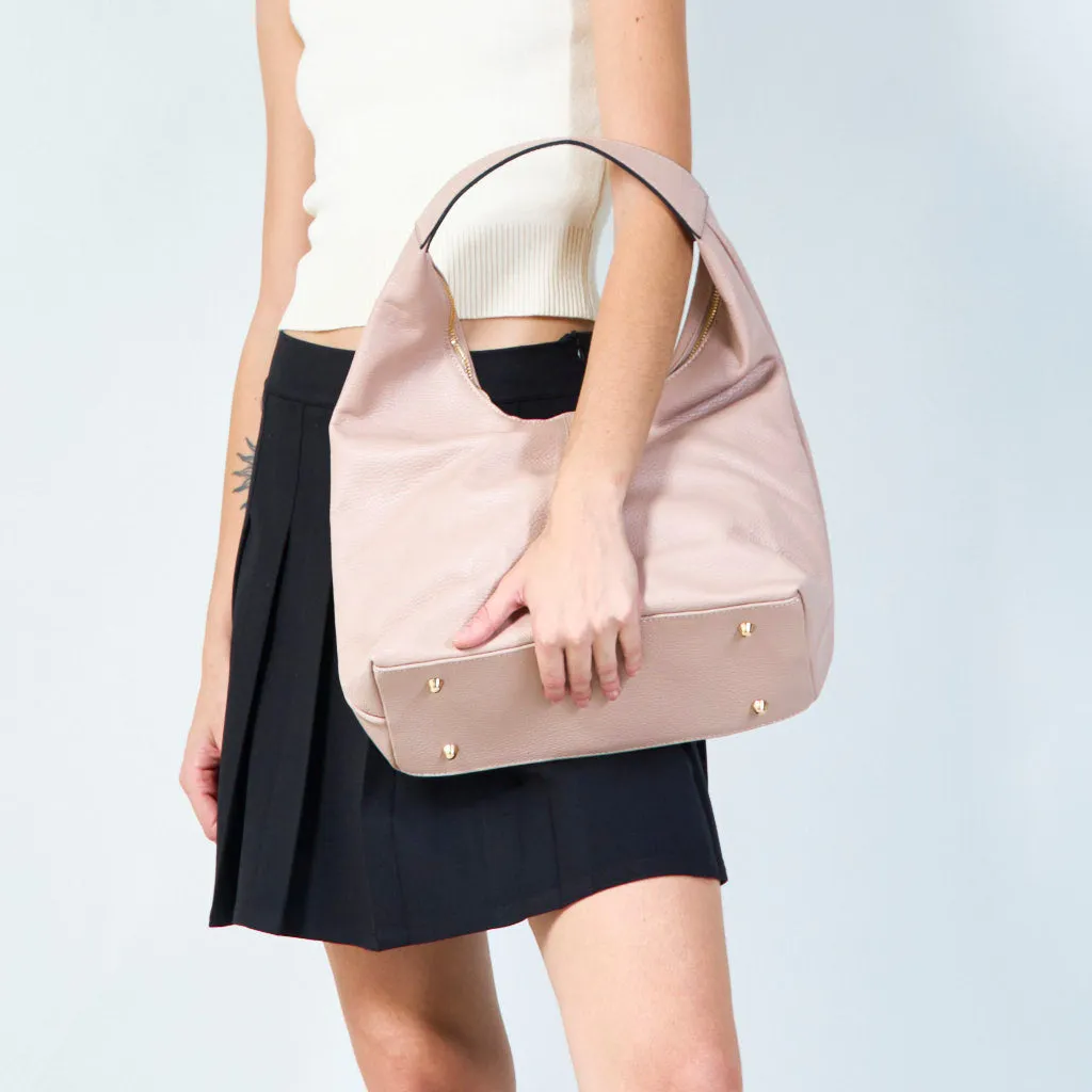 Sleek shoulder bag with zipper closure wholesale
