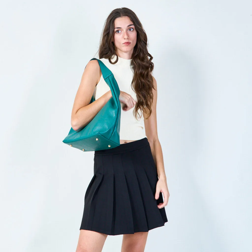 Sleek shoulder bag with zipper closure wholesale