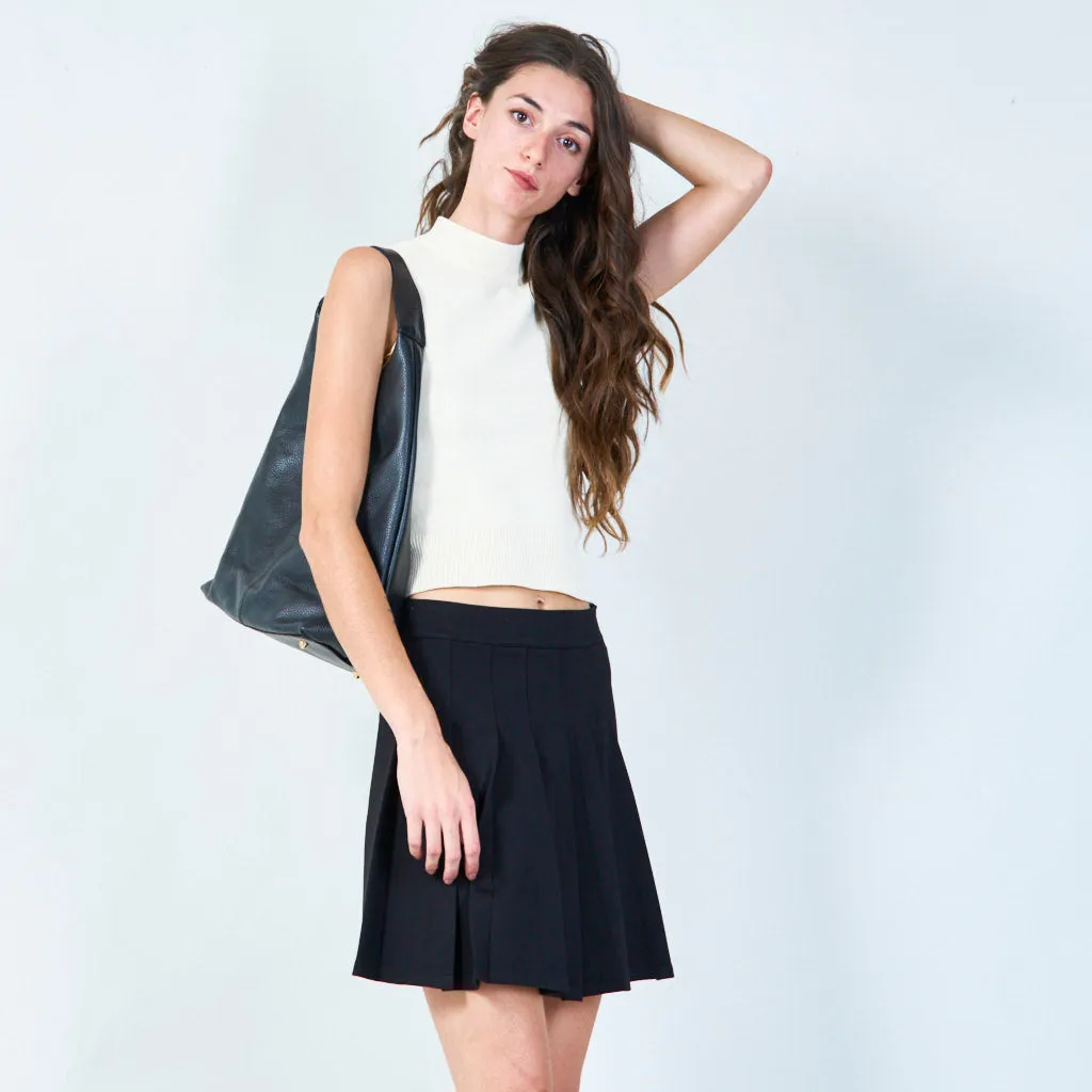 Sleek shoulder bag with zipper closure wholesale